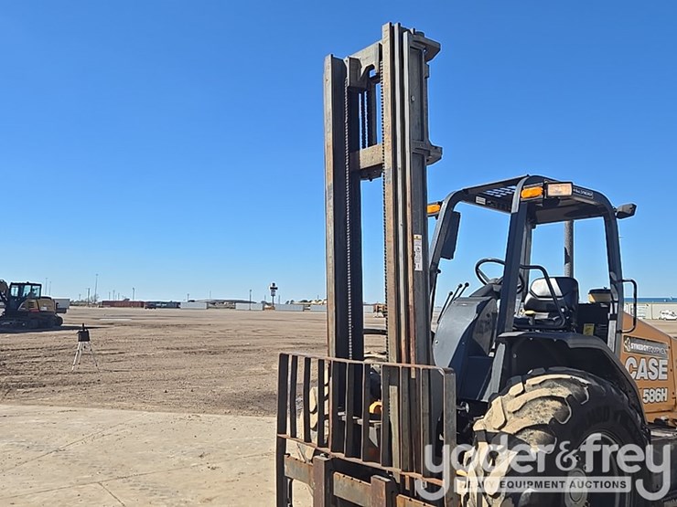 2018-case-586h-image-35