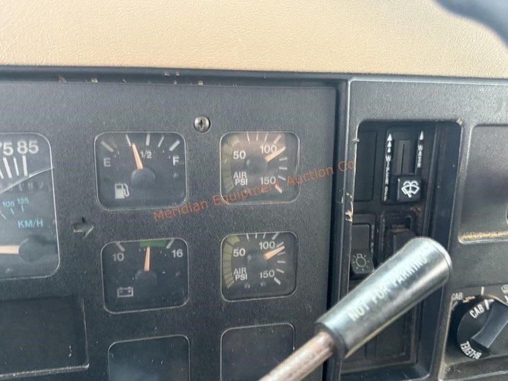 1991-caterpillar-10-image-47