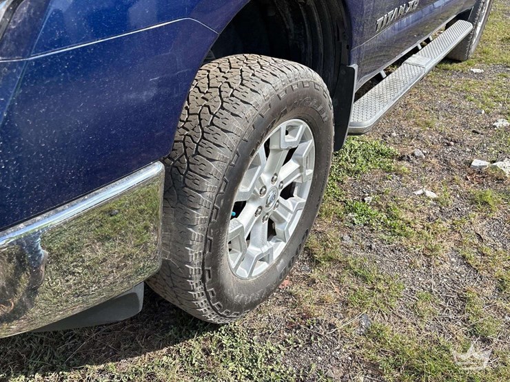 2016-nissan-titan-image-8