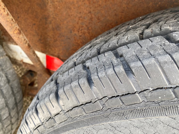 #630-•-john-deere-powered-booster-pump-trailer-(chilton,-wi)-image-16