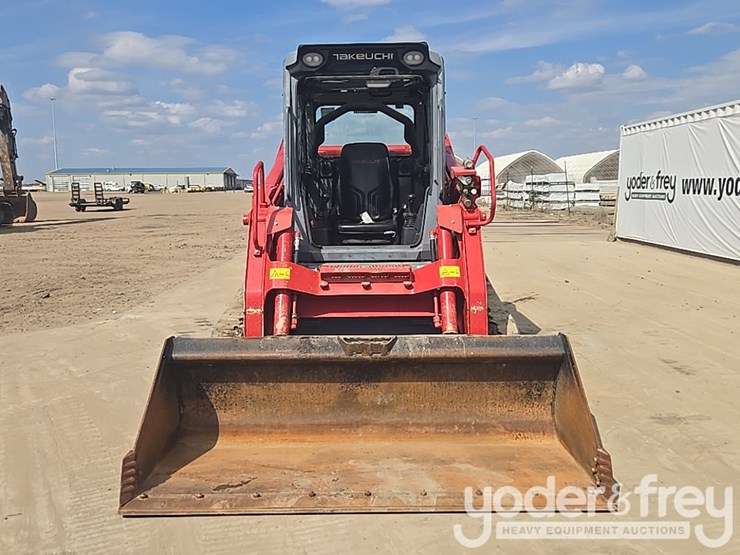 2023-takeuchi-tl12v2-image-8