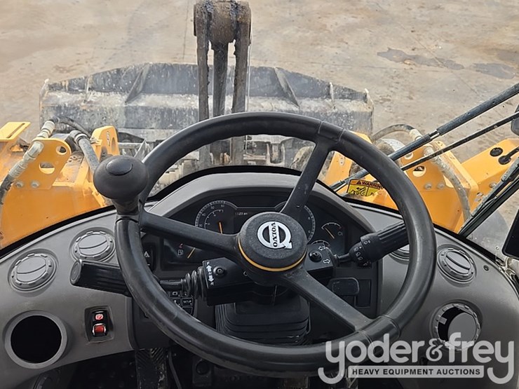 2021-volvo-l90h-image-71