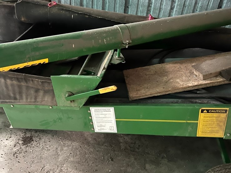 lot-35.-5-tube-model-572--kwik-kleen,-hyd.-drive,-wheat-screens,-always-shedded-image-9