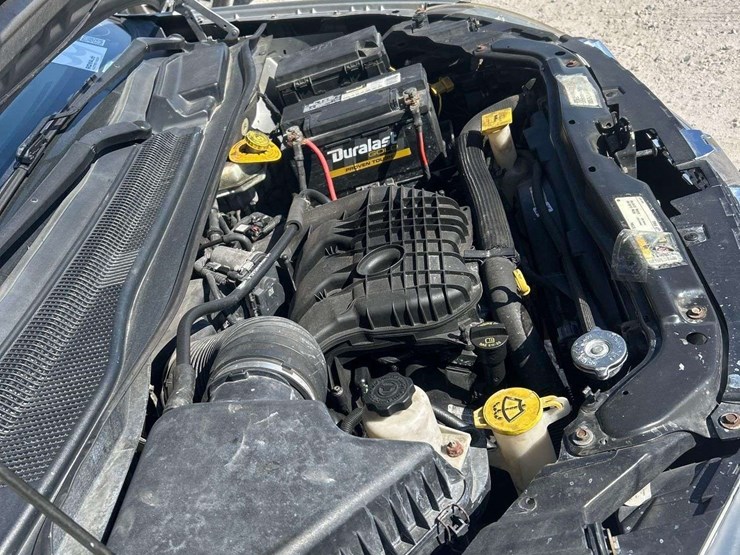 2014-dodge-grand-caravan-image-8