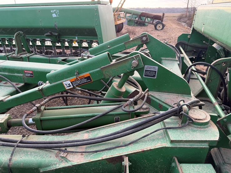 john-deere-455-image-35