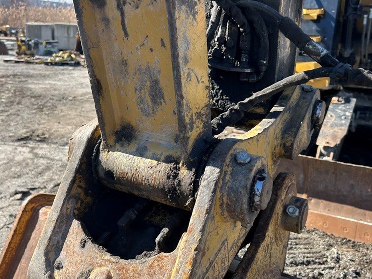 caterpillar-c4.4-image-17