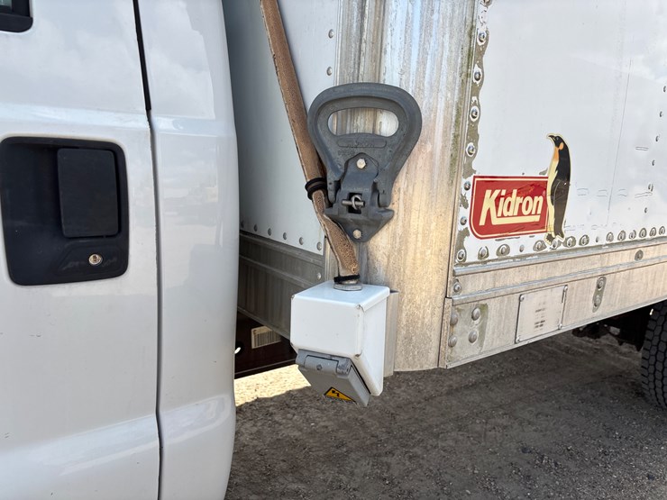 2008-ford-f550-image-13