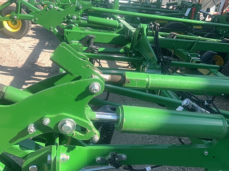 2024-john-deere-52-image-120