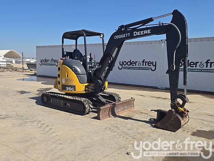 2020-deere-35g-image-7