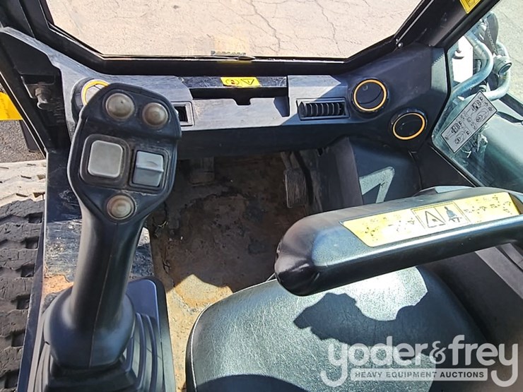 2022-jcb-270t-image-28