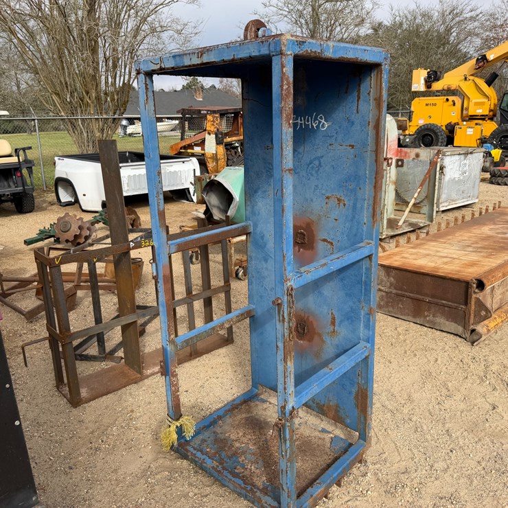 #6526 • PROPANE BOTTLE RACK