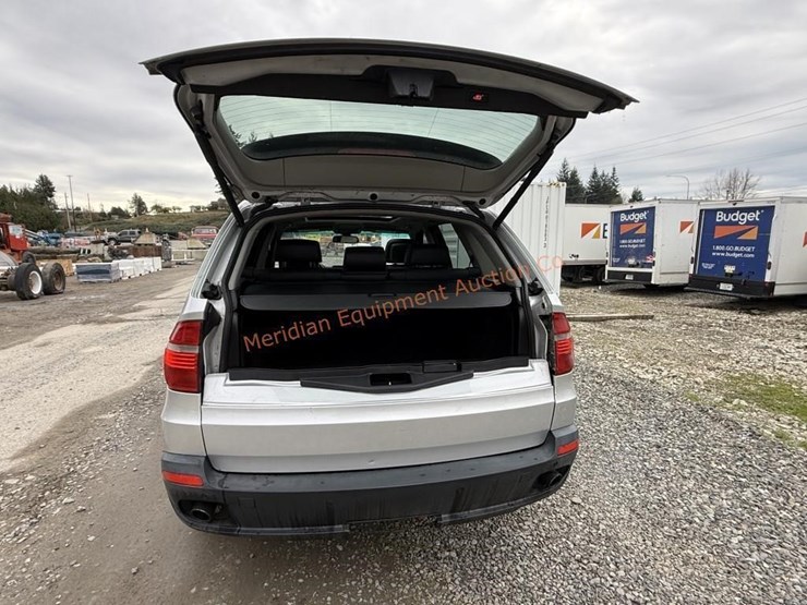 2010-bmw-x5-image-21