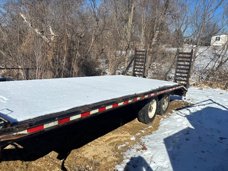 #2272-•-b-&-b-26'-equipment-trailer-image-2