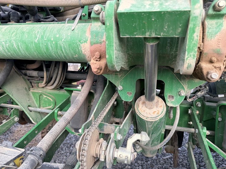 john-deere-1790-image-105