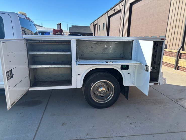 #2296-•-2011-dodge-4500-service-truck-image-18