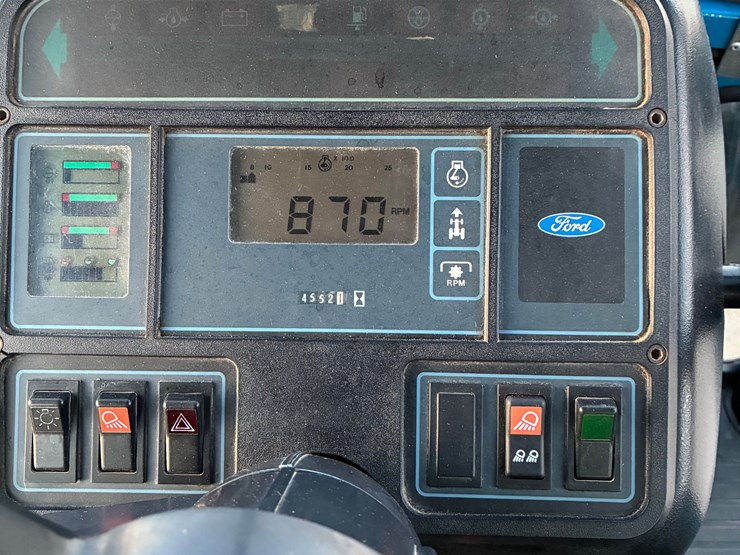 1988-ford-tractor-image-9