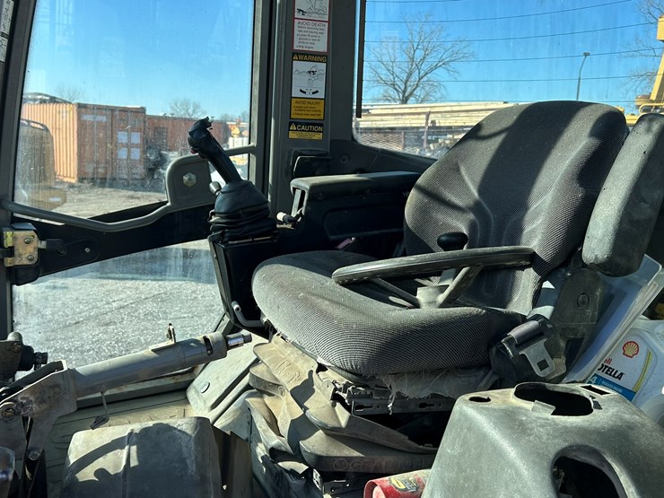 takeuchi-tw80-image-54