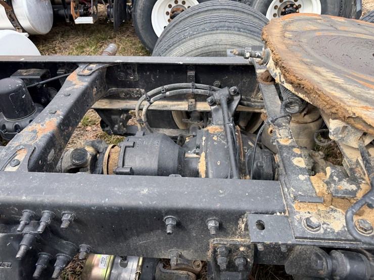 #40955-•-2016-freightliner-cascadia-t/a-daycab-truck-tractor-3akjged54gshn2294-image-23