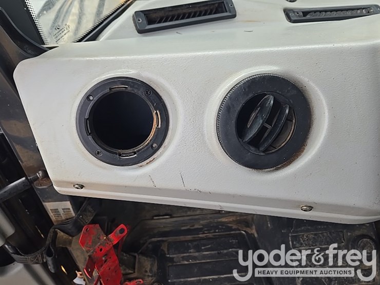 2019-deere-460e-image-83