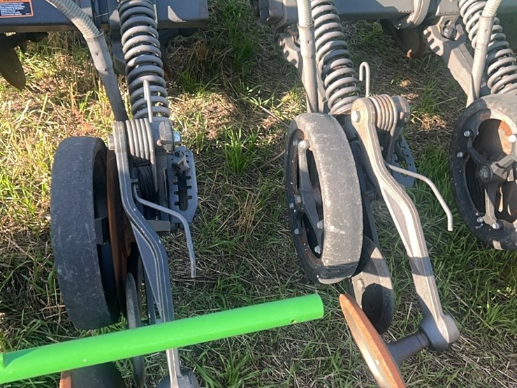 2018-john-deere-1910-image-237