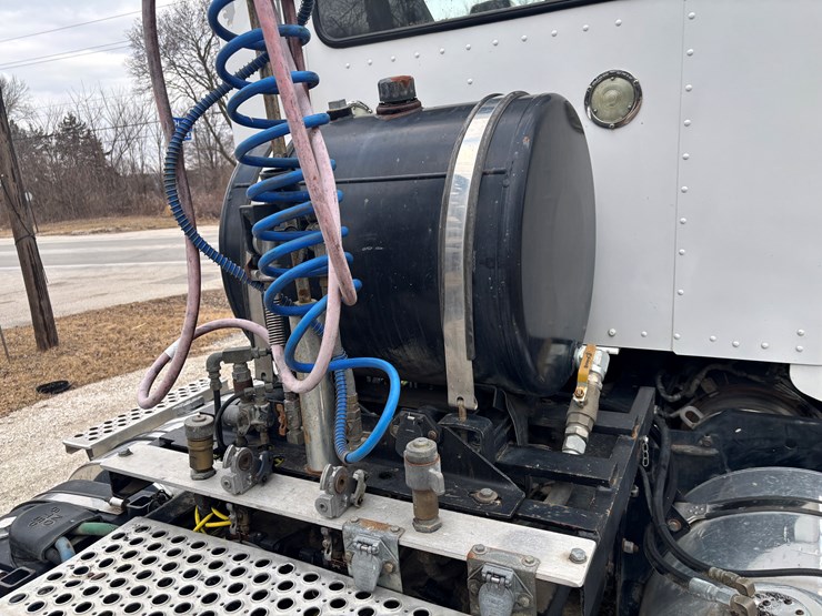 kenworth-t800-image-45