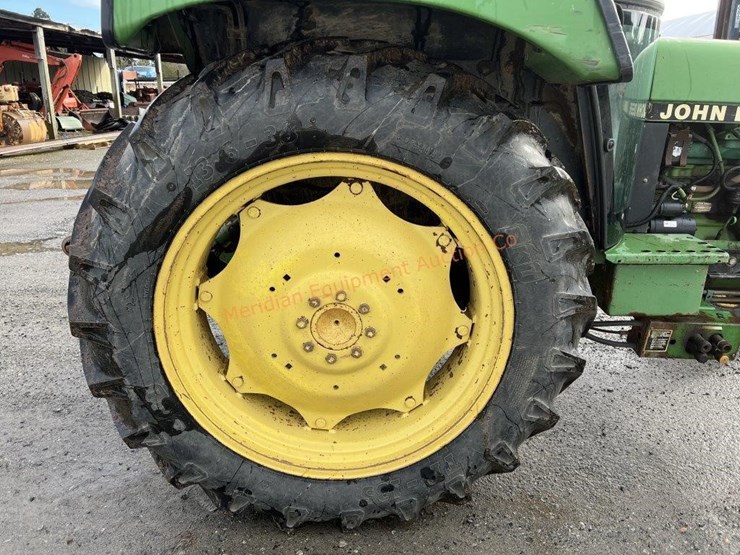 john-deere-2555-image-11