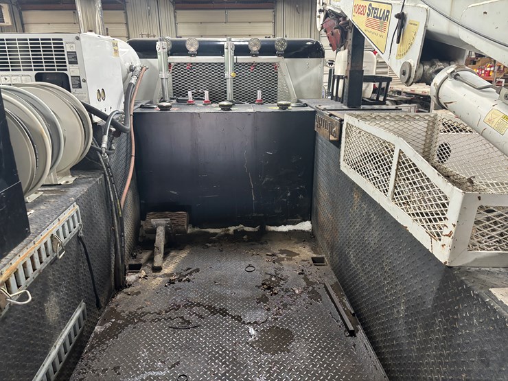 1987-peterbilt-379-image-50