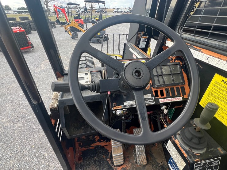 lull-644b-42-image-20