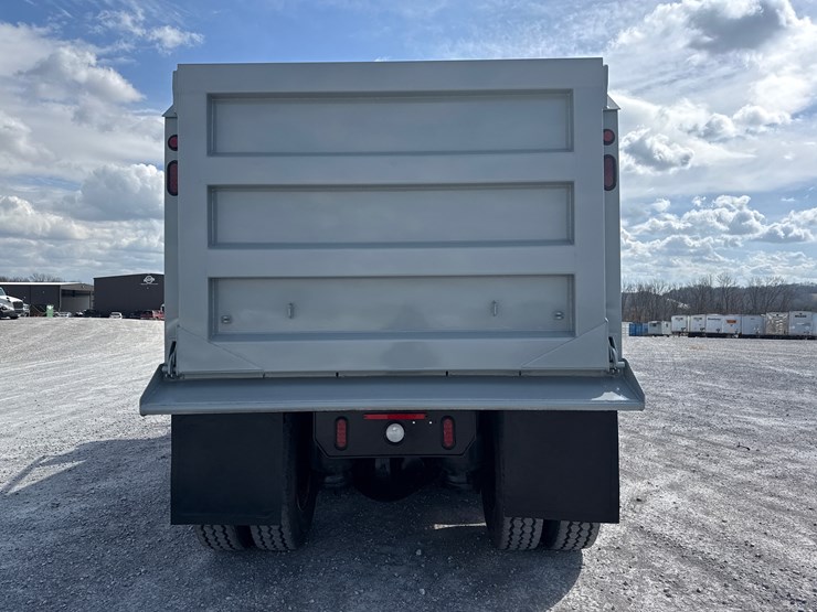 2008-peterbilt-367-image-7