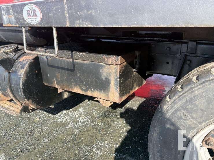 1984-ford-l8000-image-19