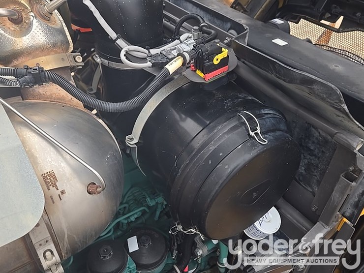 2017-volvo-l110h-image-45