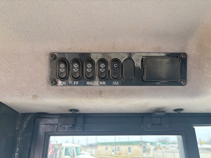 2021-komatsu-d39-image-27