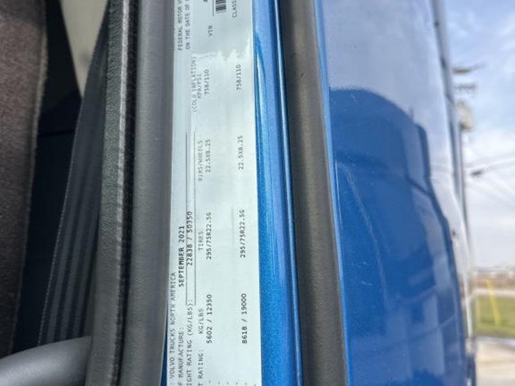 2022-volvo-10-image-66