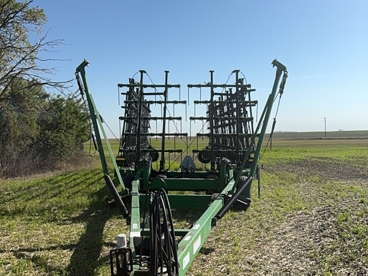 70’-summers-heavy-harrow,-hydraulic-down-pressure,-auto-fold-image-2