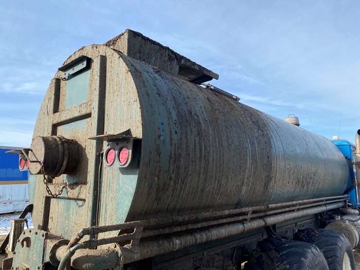 #425-•-mack-elite-cl-713-manure-truck-(has-wi-title)-(colfax,-wi)-image-26