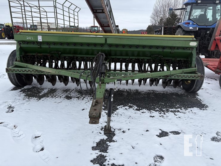 john-deere-10-image-11