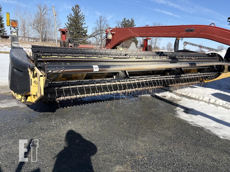 new-holland-1475-image-6