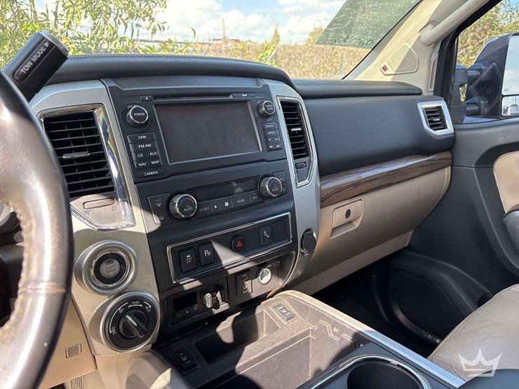 2016-nissan-titan-image-14