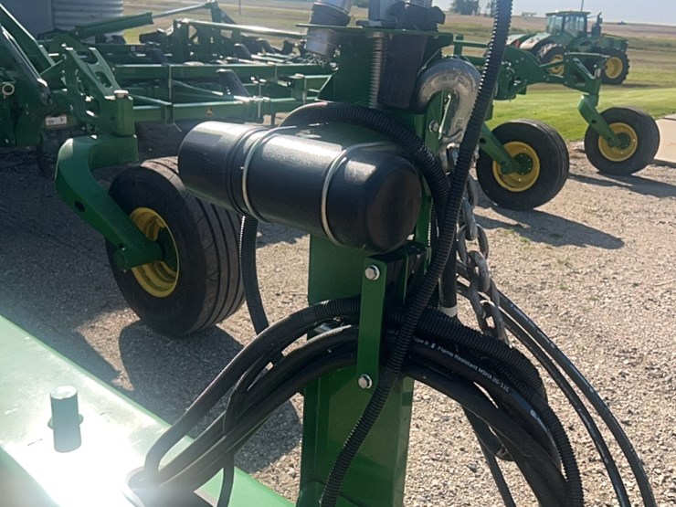 2022-john-deere-52-image-62