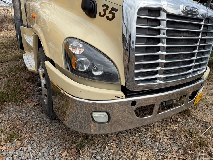 #40955-•-2016-freightliner-cascadia-t/a-daycab-truck-tractor-3akjged54gshn2294-image-34