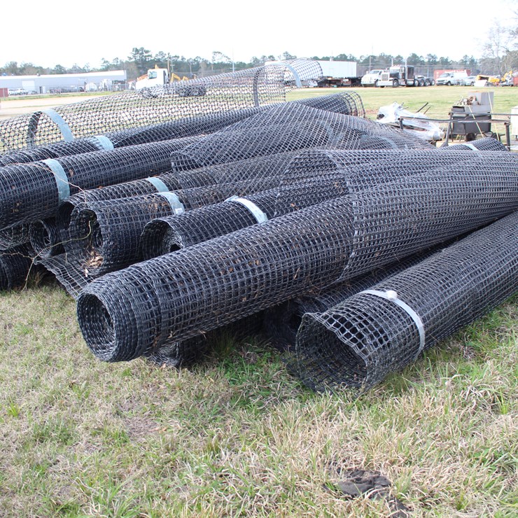 #34281 • BASELOK POLYPROPYLENE BLACK FENCING