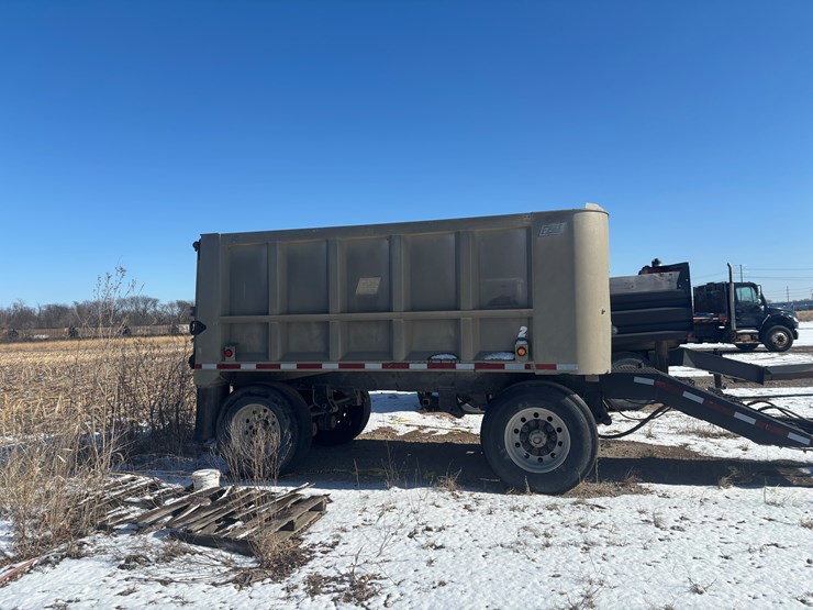 #2292-•-1991-cornhusker-pup-trailer-image-5