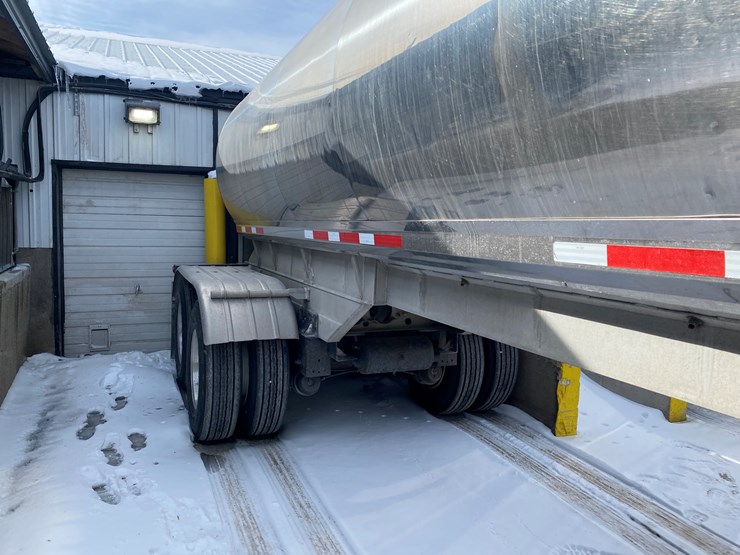 1998-walker-tanker-image-8