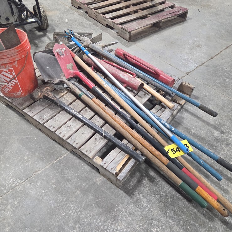 #5443 • Shovels, Concrete Placers, Trowels, and More