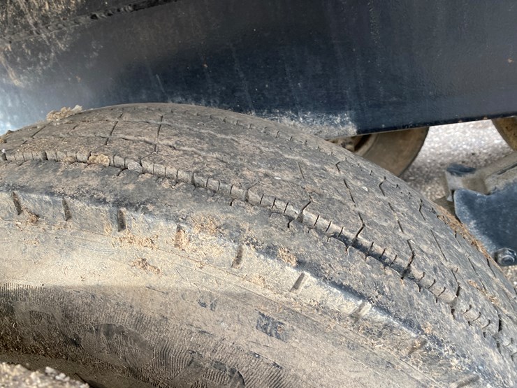 #504-•-2012-northern-8,500-gallon-semi-manure-tanker-(has-wi-title)-(waupun,-wi)-image-27