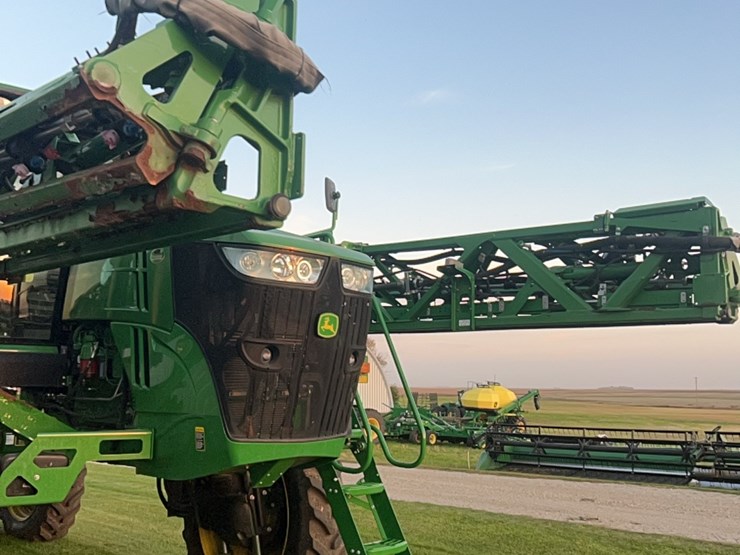 2014-john-deere-r4030-image-162