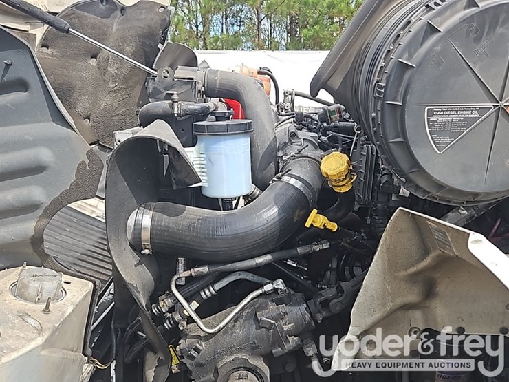 2017-international-8600-image-29