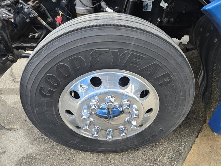 2019-kenworth-t680-image-74