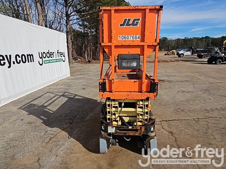 2017-jlg-1932r-image-8