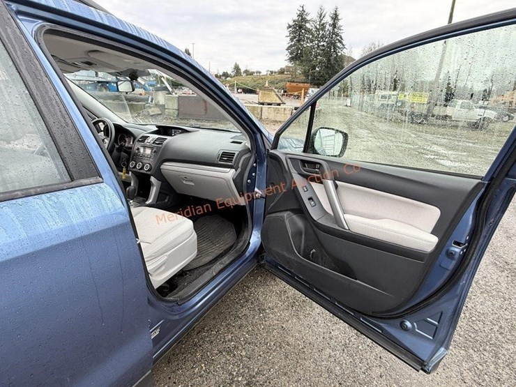 2015-subaru-forester-image-38